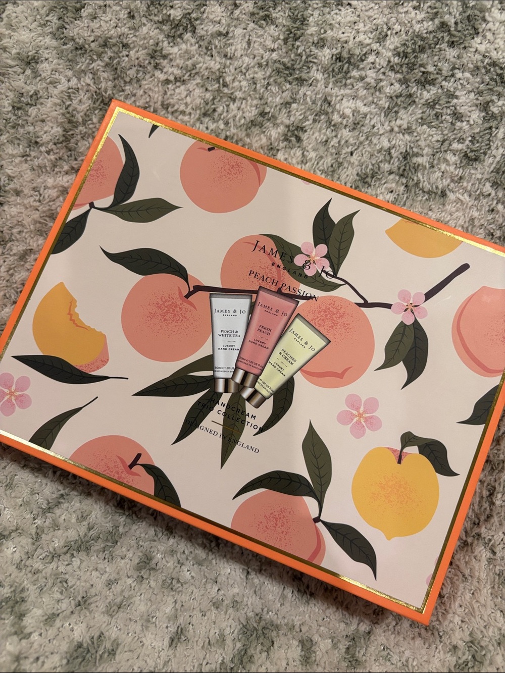 James & Jo England Peach Passion Scented Hand Cream Trio NWT 3x1.01 oz Boxed
